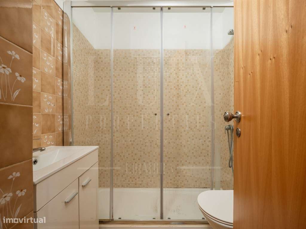 Apartamento T4 com Garagem | Rua Sanches da Gama, Coimbra-20