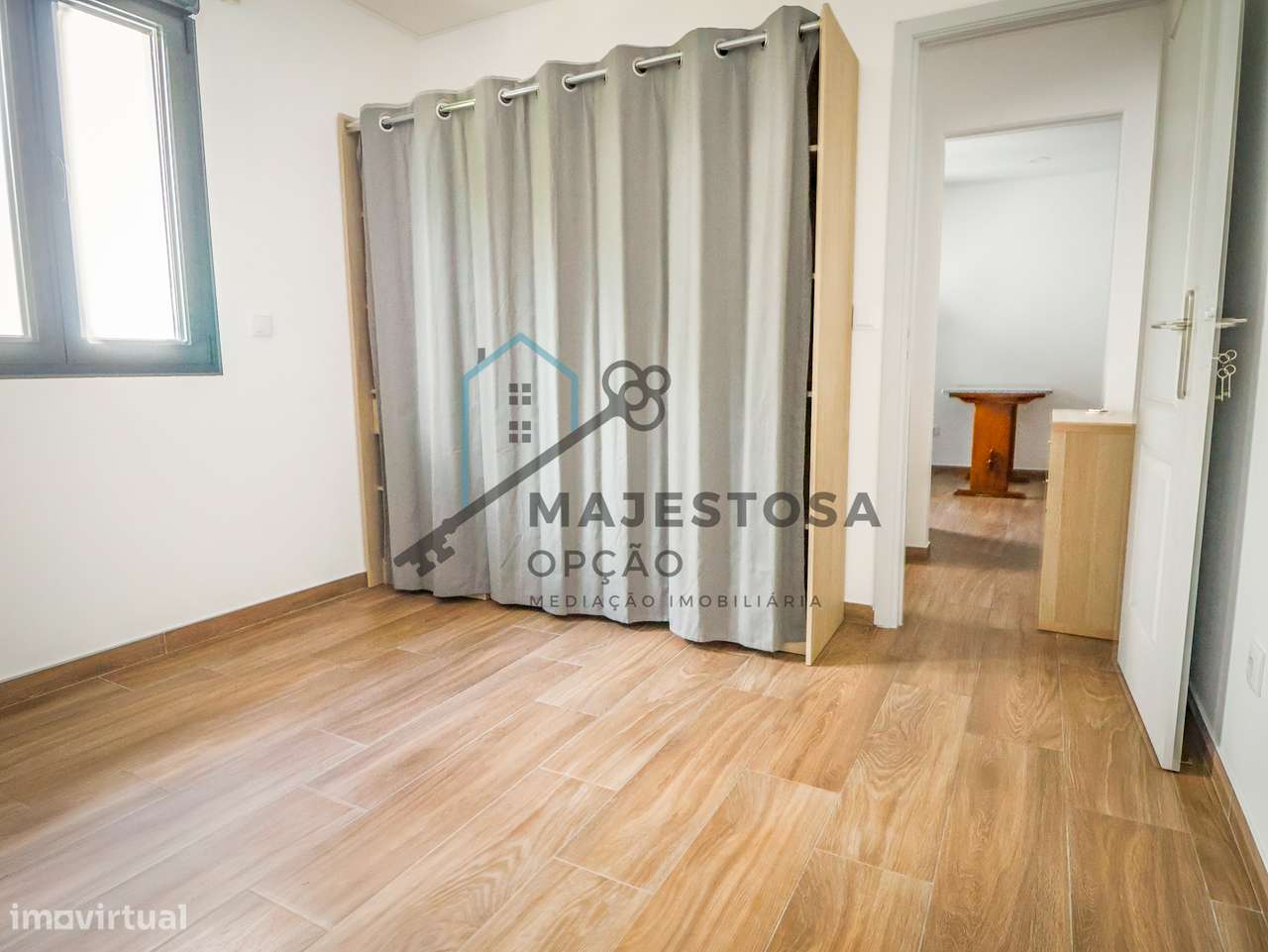 Moradia com 4 Apartamentos T1 — Gualtar, Braga-28