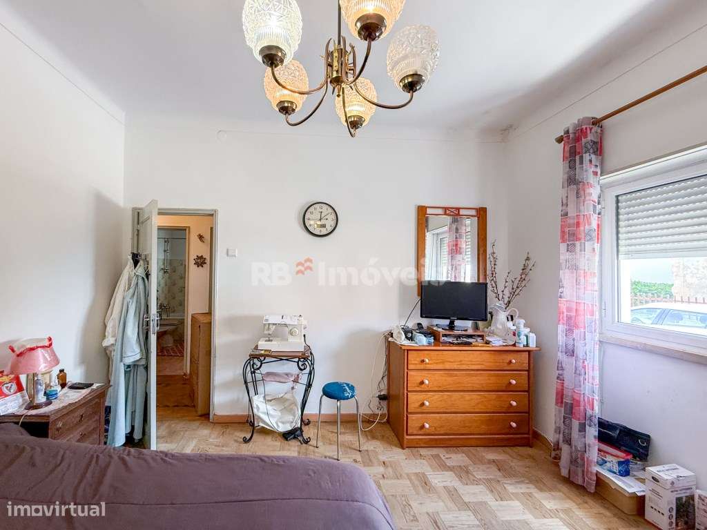 Apartamento T2 a nível do rés do chão com logradouro no centro do E...-23