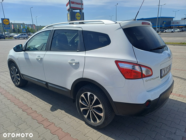 Nissan Qashqai+2 - 5