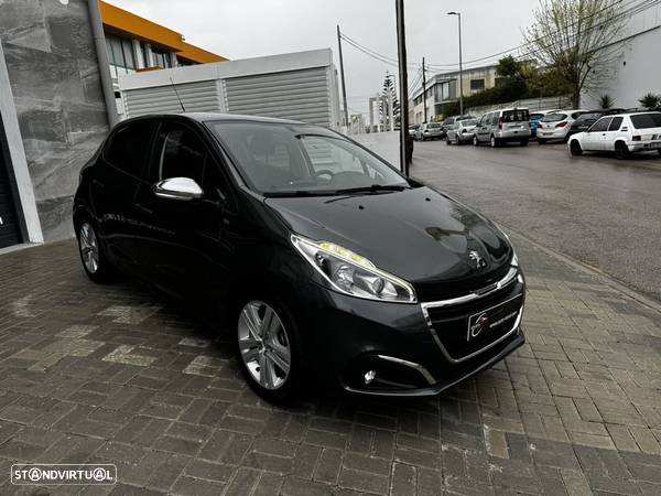 Peugeot 208 1.2 PureTech Style - 6