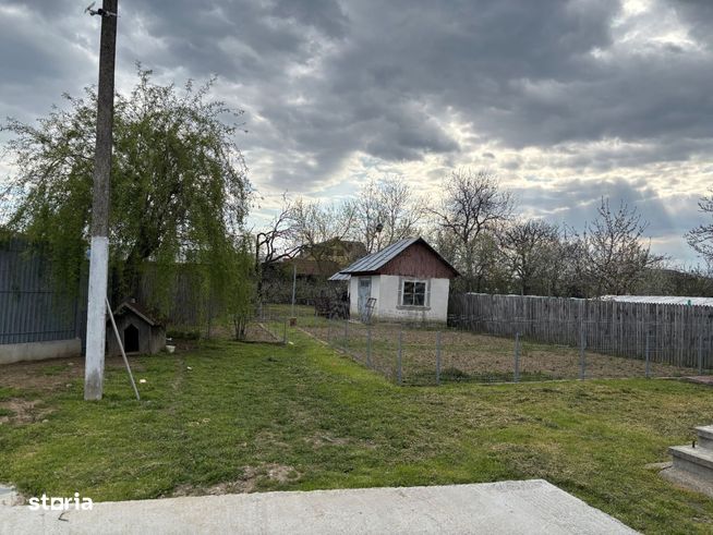 Casa P+1E Stefanesti 3km de centrul Oasului Pitesti 1080 MP teren-2