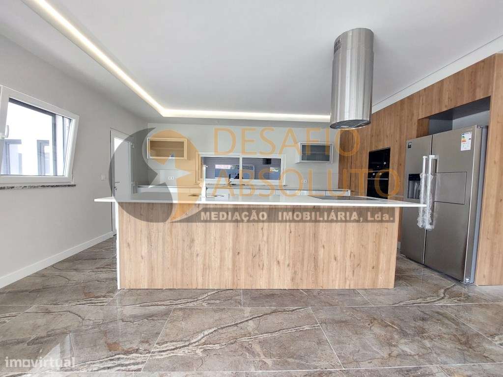 NOVA Moradia Isolada T5 c/ Piscina e Garagem - Azeitão-7