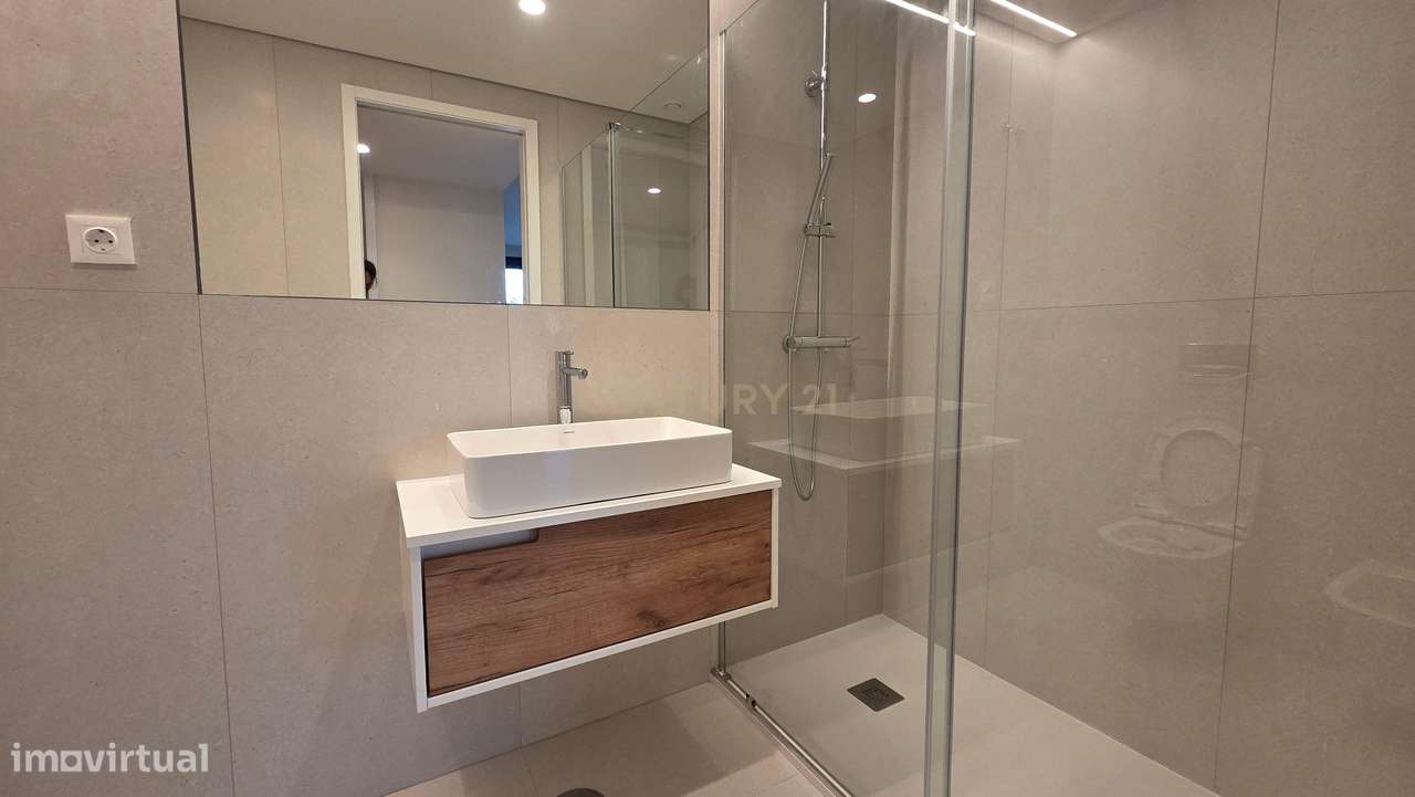 Apartamento T2 Lavandeira Gaia com Vistas-15