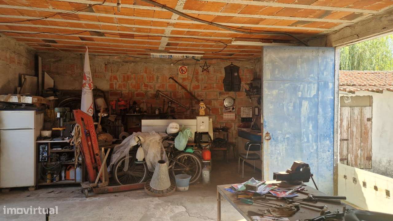 Moradia Térrea para Reconstrução em São Bernardo, Aveiro-16