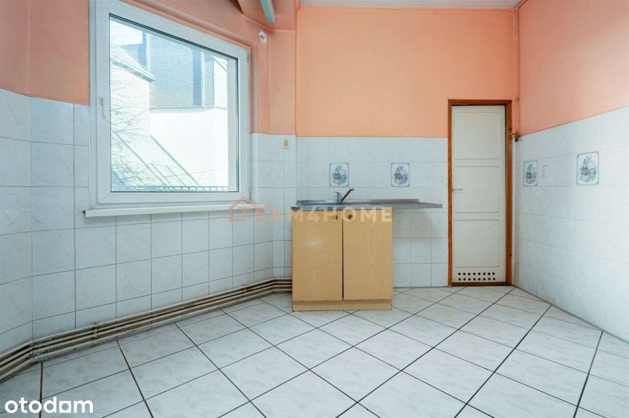 M4 w samym centrum z ogórkiem w części wspólnej-7