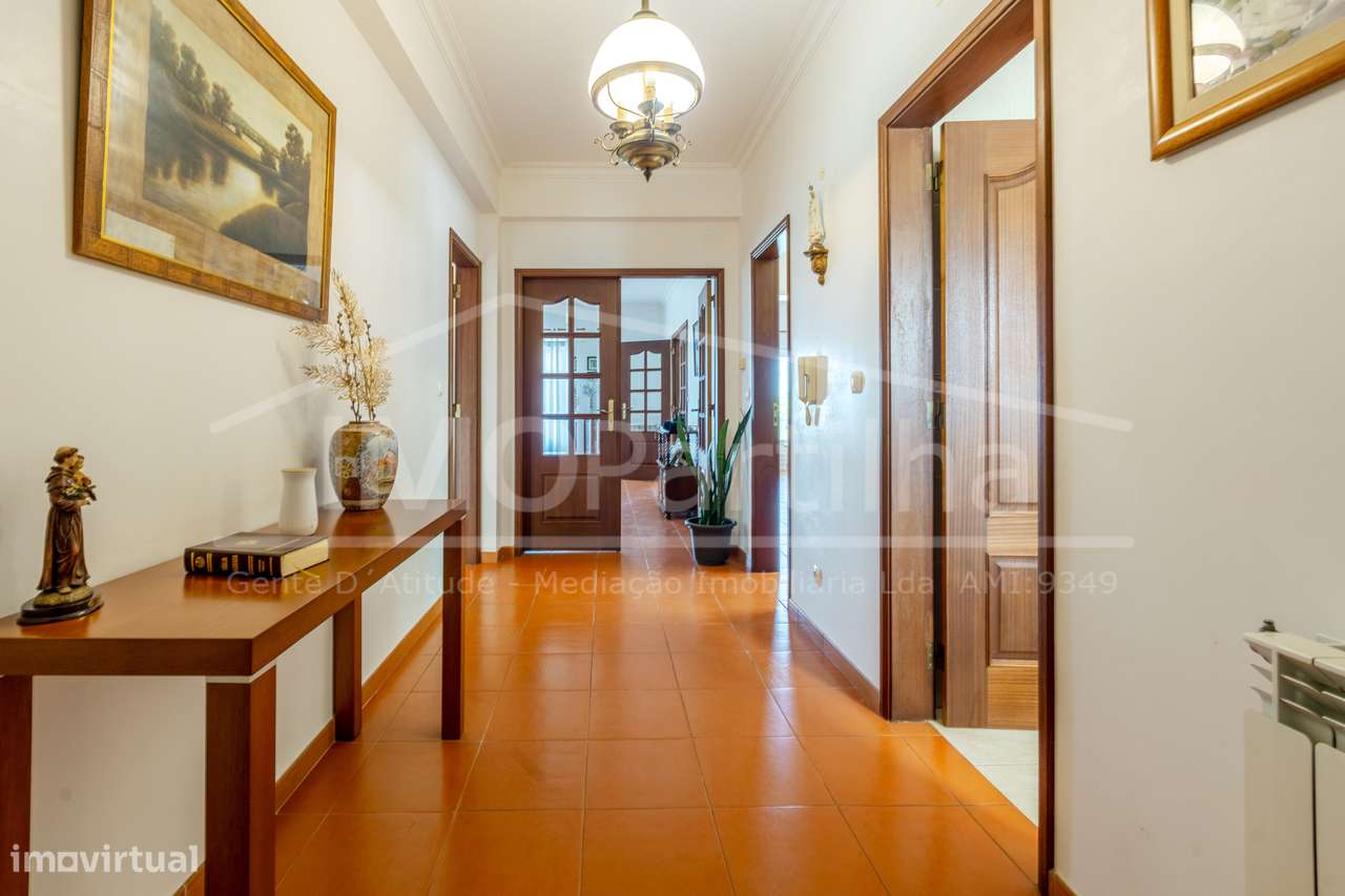 Moradia T5 em Montesouros - Mafra-24