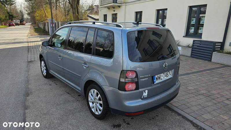 Volkswagen Touran - 40