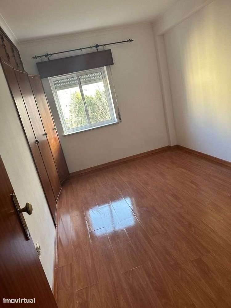 Rua GIL Eanes   T2 3º andar - Grande imagem: 5/14