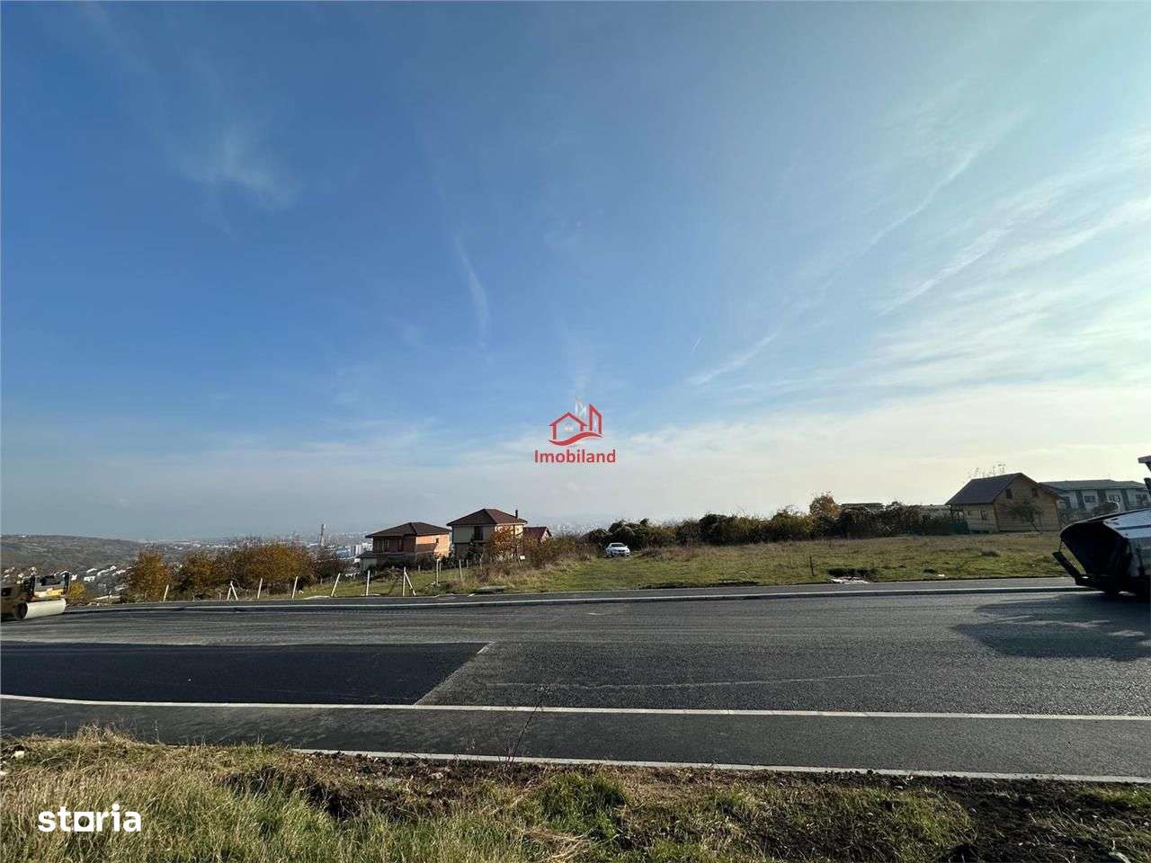Teren intravilan cu PUZ,PUD si utilitati pentru casa sau duplex, la st-1