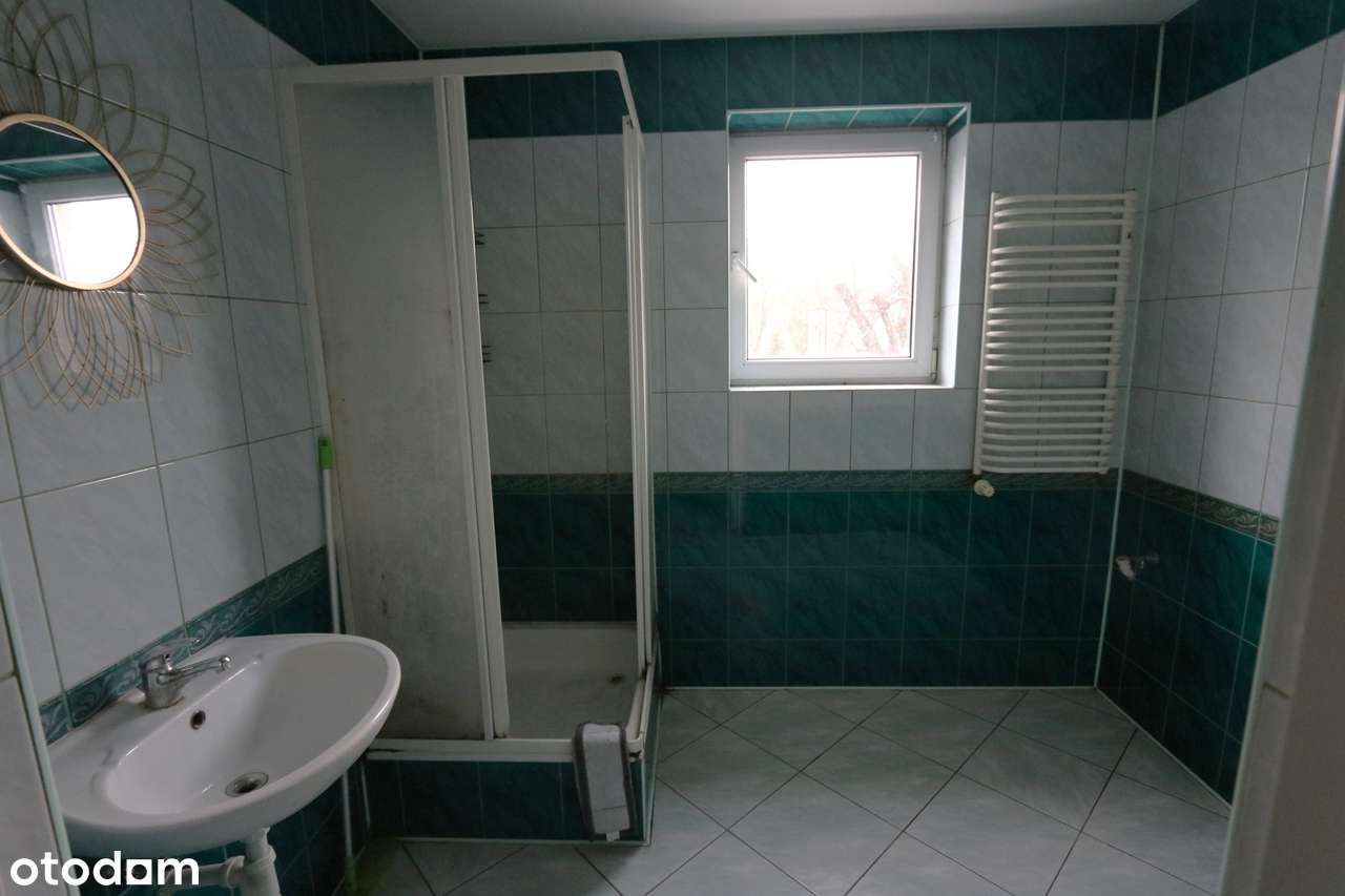 Duże pomieszczenie na PARTERZE z WITRYNĄ/na piętrze dwa pomieszczenia,-13