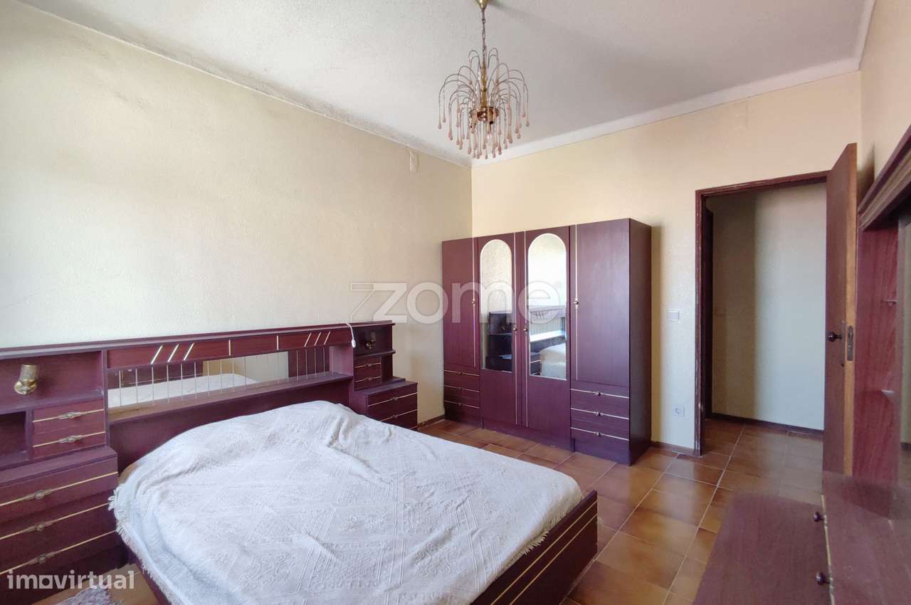 Prédio T6+5 a 10 min de Alcobaça e de Porto de Mós - Grande imagem: 4/30