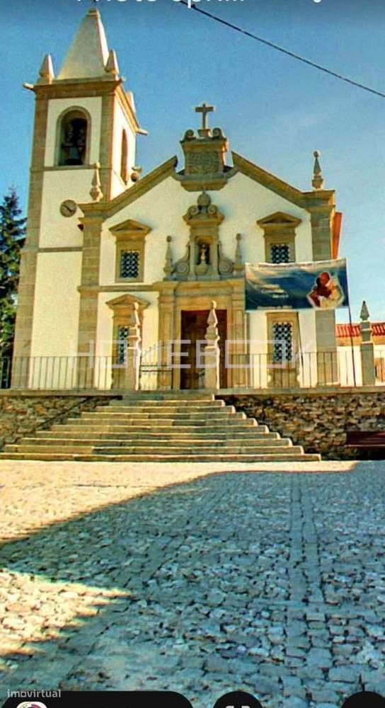 Localizaçao!!!! Casa em ruinas para restaurar - centro da vila - Grande imagem: 5/10