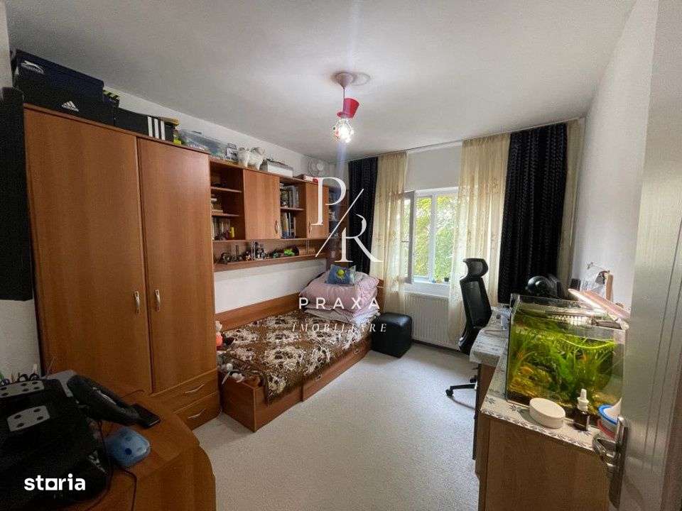 Apartament de 3 camere decomandat, etaj intermediar, garaj, zona Mega - Imagine principală: 2/10