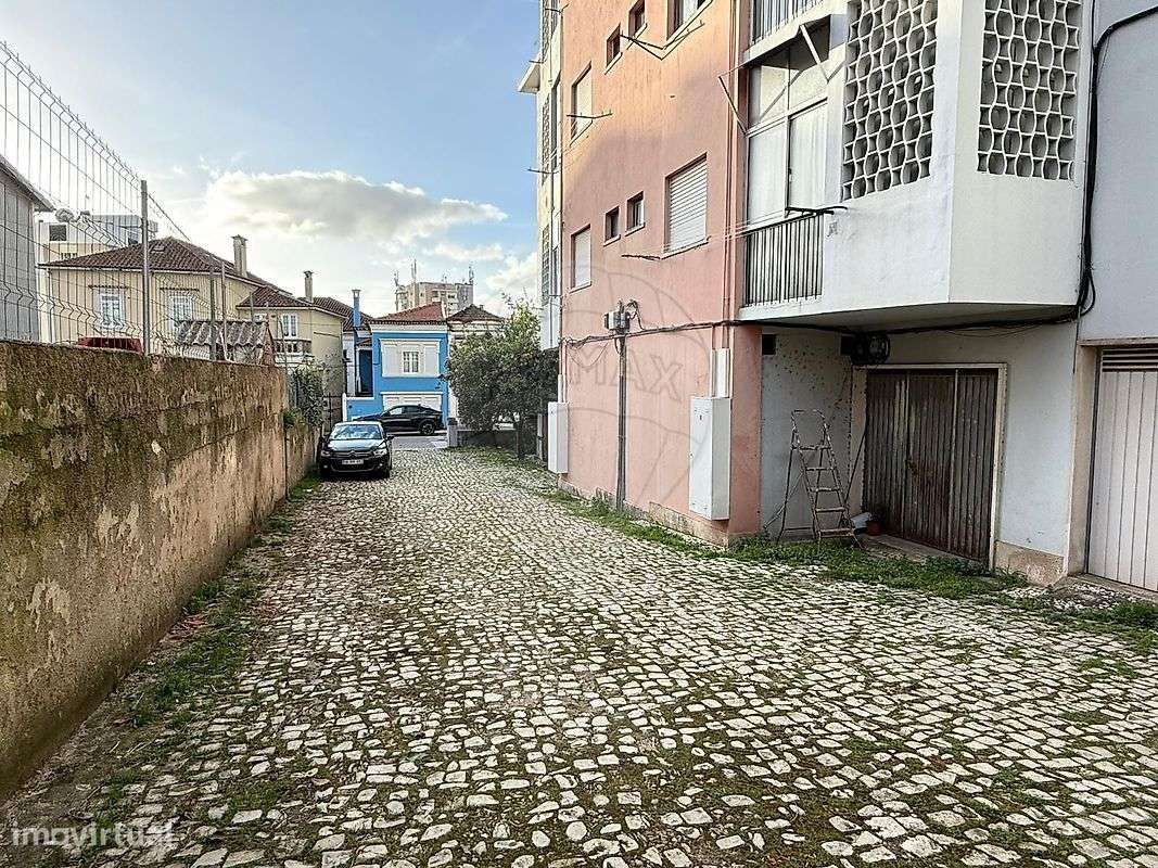 Garagem  para arrendamento - Grande imagem: 2/5