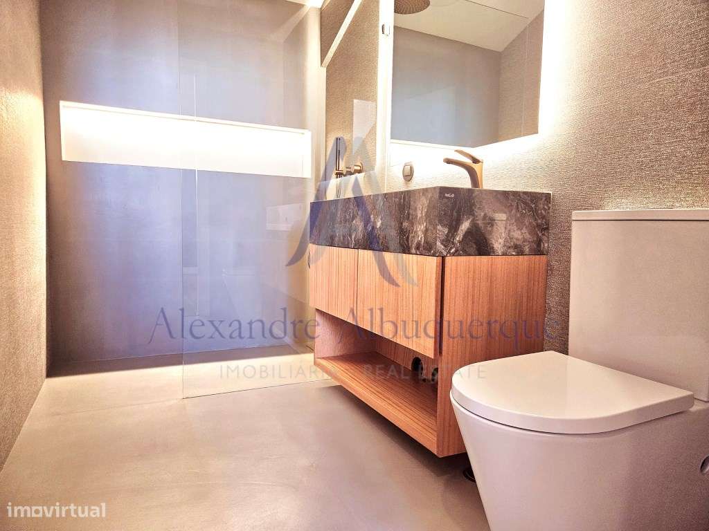 Luxuoso Duplex T 3 na Vila de Sesimbra, em segunda linha da Praia-24