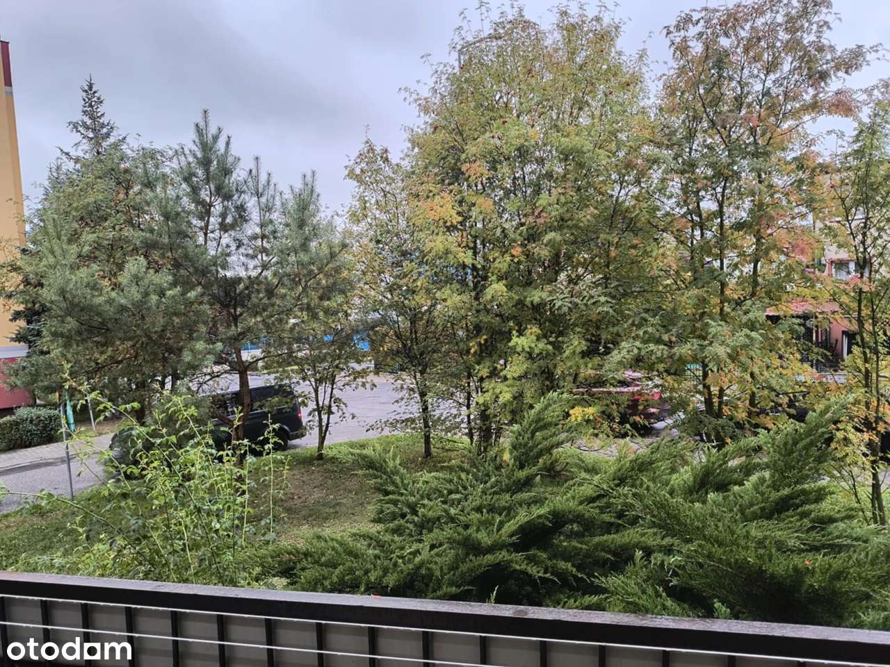 Mieszkanie wygodne z dużym balkonem, 3 pokoje, parter-5