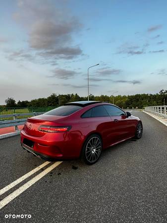 Mercedes-Benz Klasa E 220 d Coupe 4-Matic 9G-TRONIC - 5