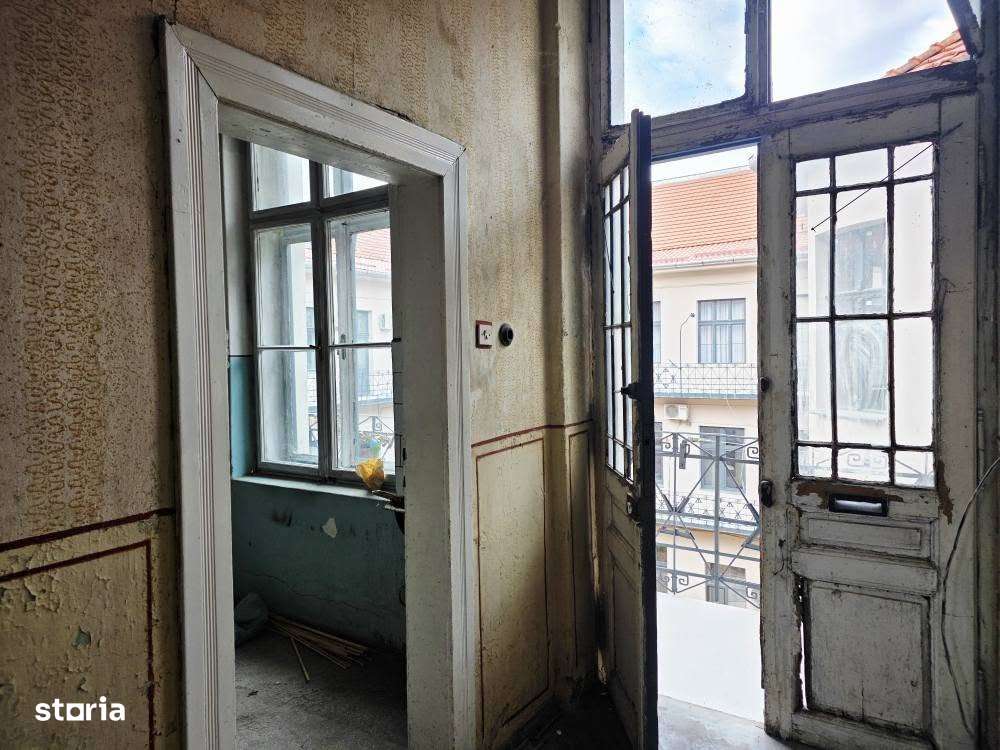 Oportunitate de investiție în centrul istoric al Oradiei-1