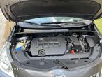 Toyota Verso 1.6 Premium - 19