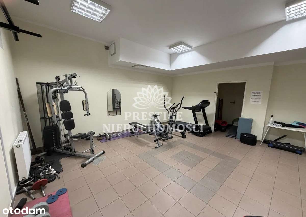 Komfortowe czteropokojowe mieszkanie-18