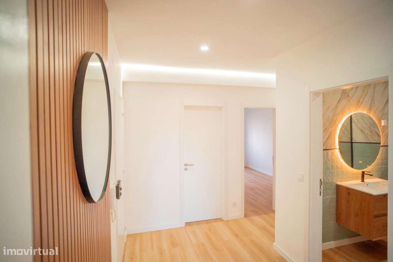 Excelente Apartamento T2 Remodelado – Paio Pires-28