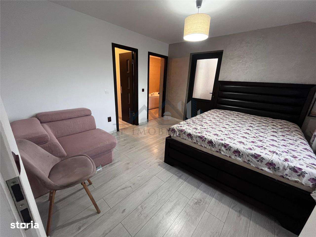 Casa cu piscina si foisor zona Rediu - Imagine principală: 3/16