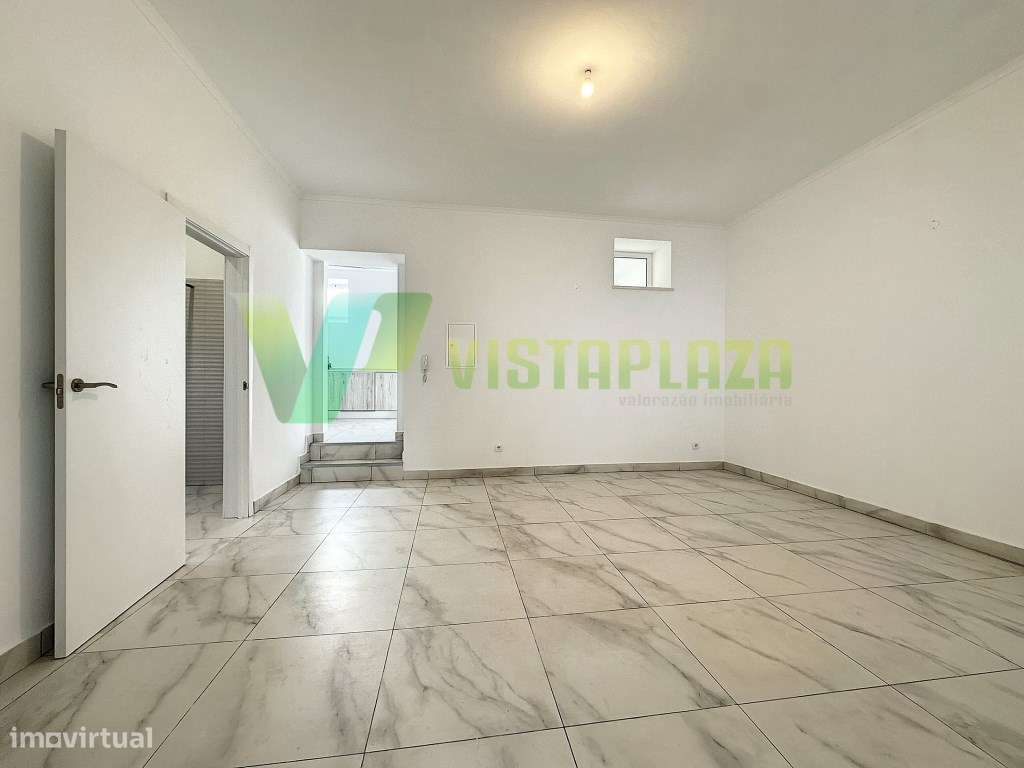 Moradia T3 Remodelada Centro de Portimão-7