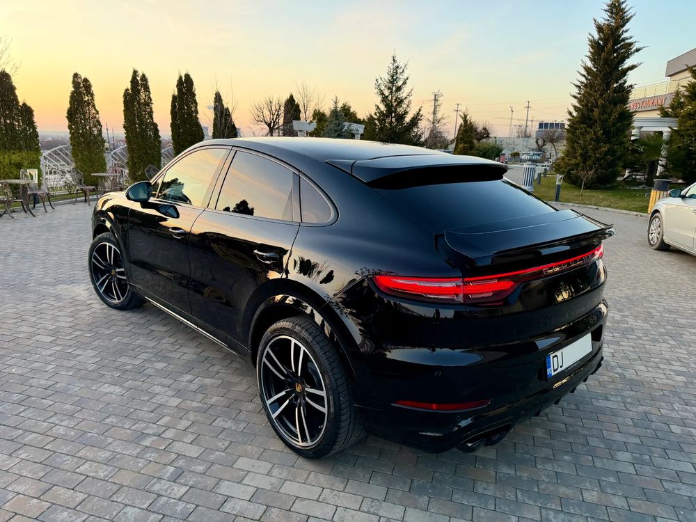 Porsche Cayenne Standard 2020