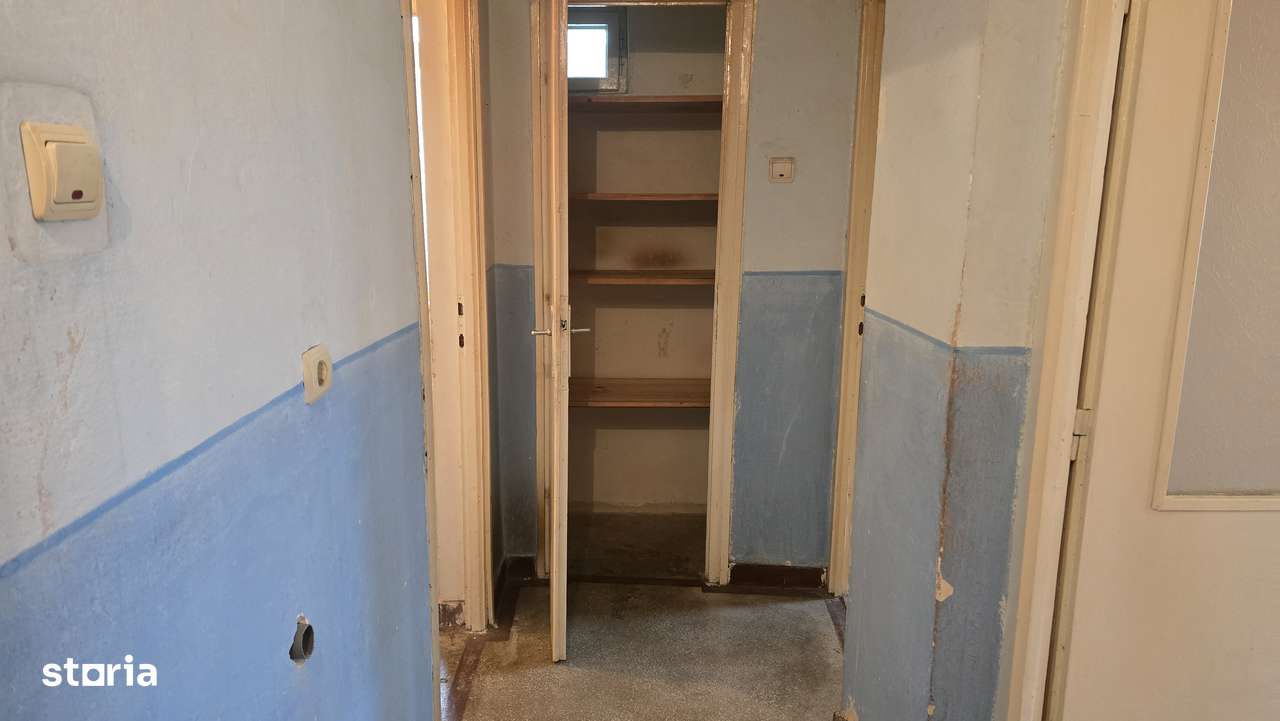 Vand apartament 2 camere decomandat in Deva, zona Gojdu, etaj 1-11
