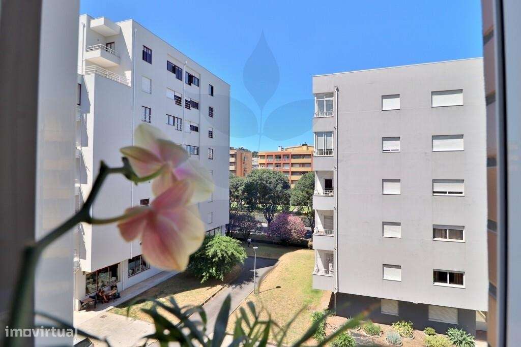 Apartamento T4 na freguesia de Lamaçães-24