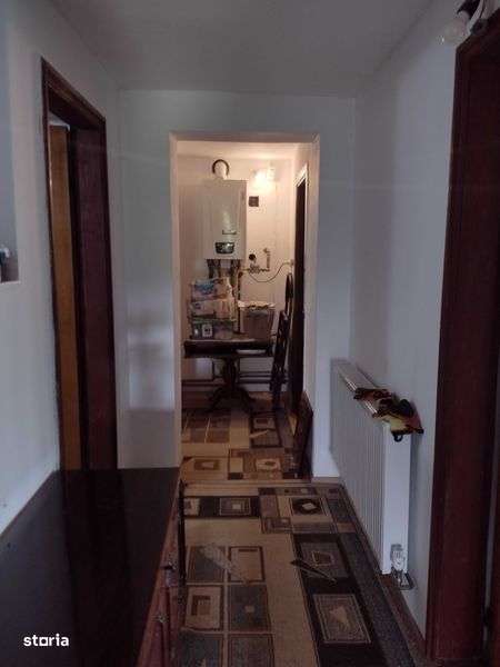 Vanz. Casa 373 mp, 2000 mp teren 6 km Rm Valcea (Gura Vaii), la DN7 - Imagine principală: 4/8