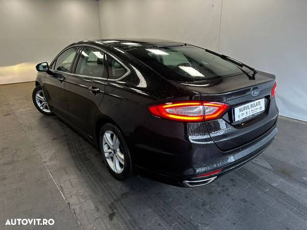 Ford Mondeo 2.0 TDCi Powershift - 23