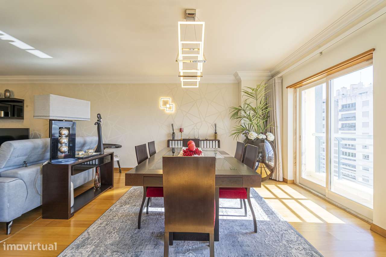 Apartamento T4 com Vista Rio no Alto do Restelo, Belém – 262 m²-6