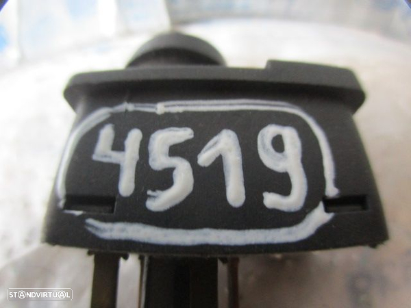 Interruptor 89FG18C621BA FORD FIESTA 1994 0P Desembaciador De Vidro - 4