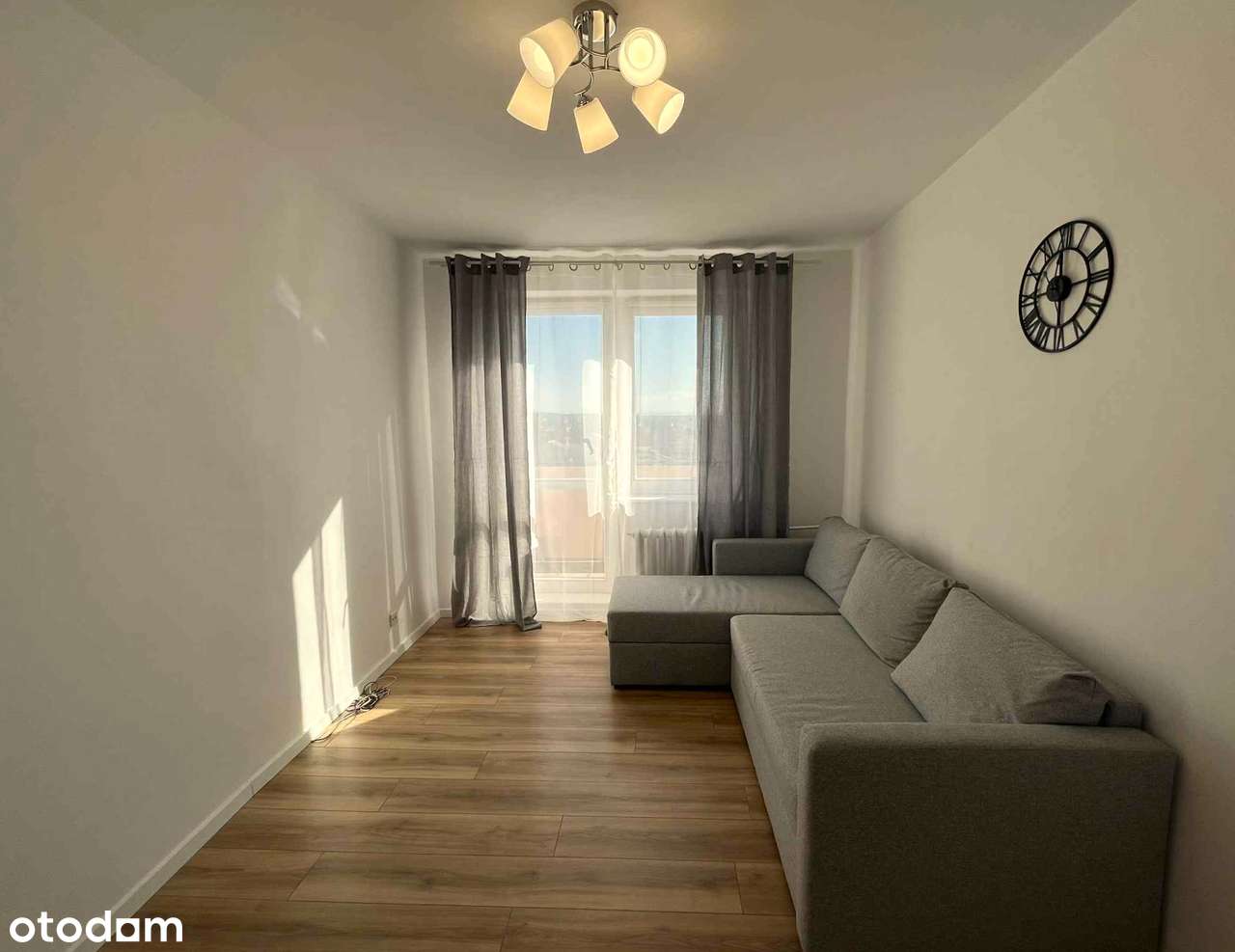 Komfortowe mieszkanie z pięknym widokiem na panoramę Rzeszowa!-1