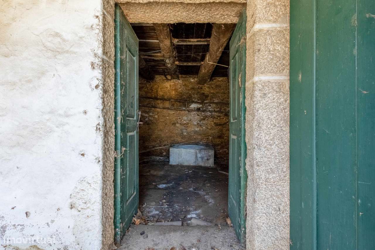 Casa para reabilitar em Arco de Baúlhe – Oportunidade única - Grande imagem: 5/27