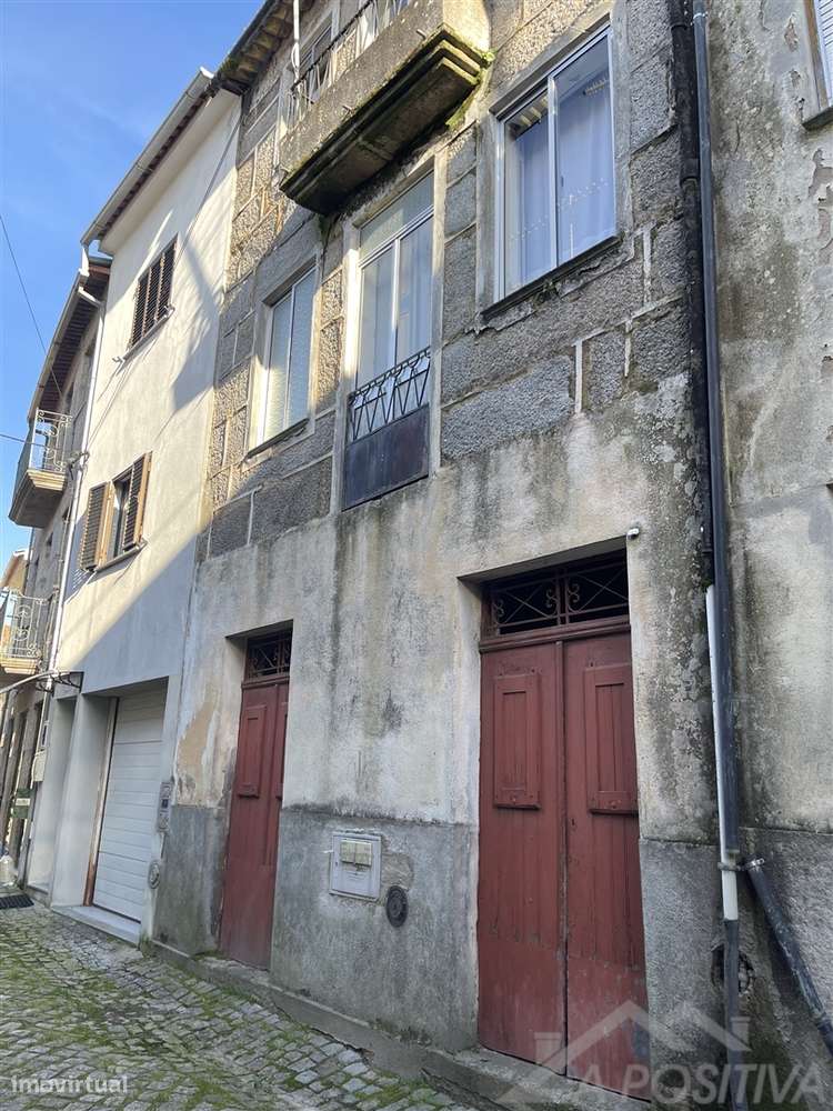 Moradia para Restaurar T3 Venda em Arcozelo,Gouveia-34