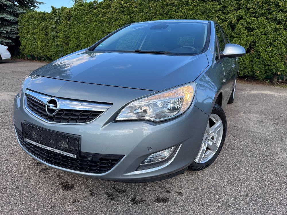 Opel Astra J (2009-2019) 1.4 Turbo ecoFLEX Start/Stop 150 Jahre 2012