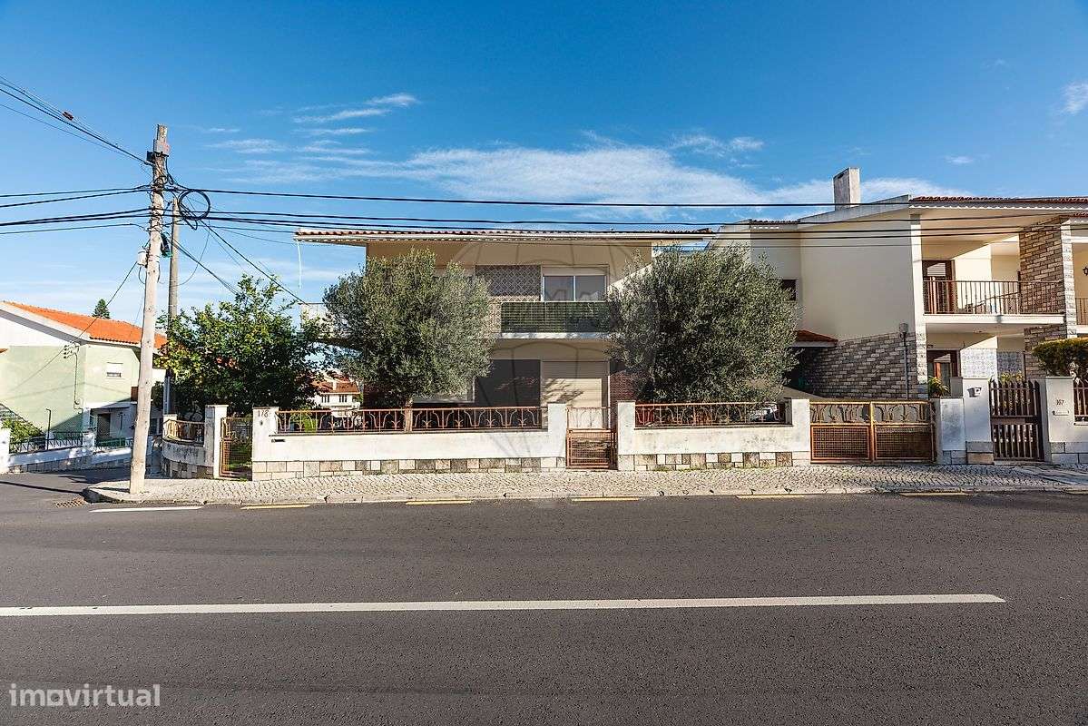 Moradia T9 para venda-13