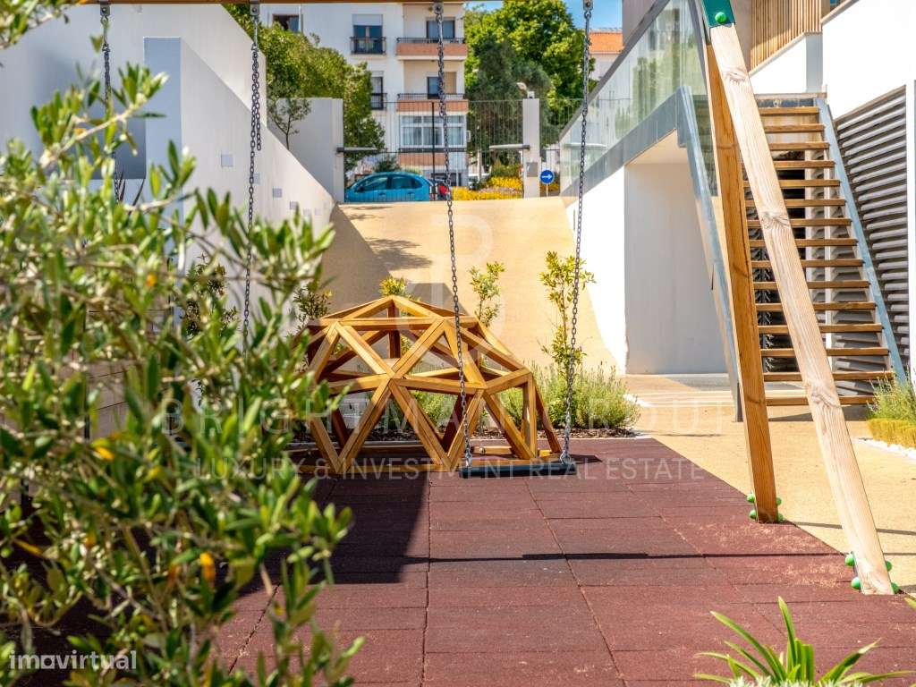 Apartamento T4 com jardim privativa, em Carcavelos-55
