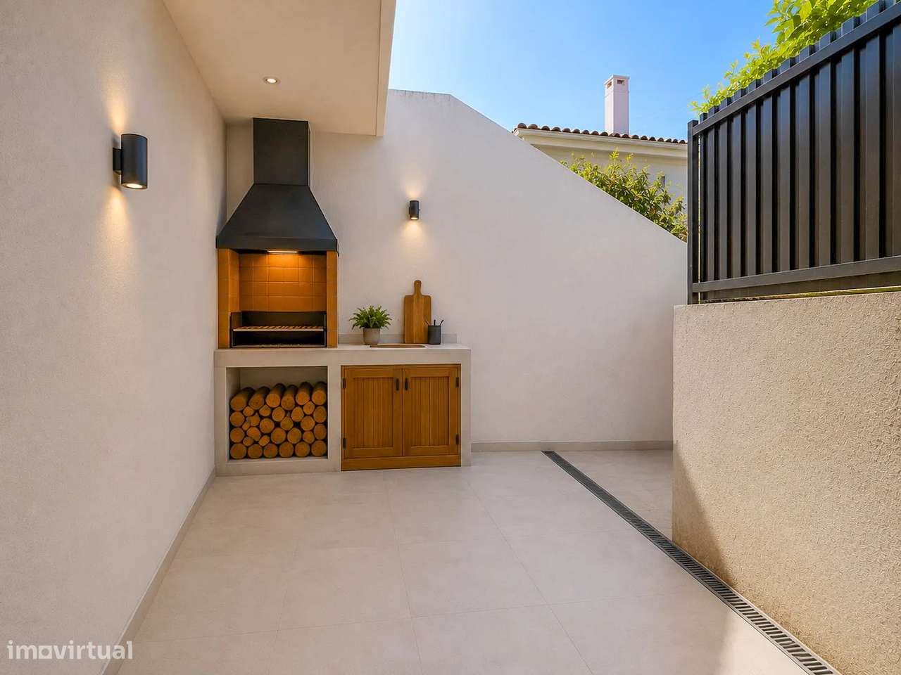 Quinta do Conde - Apartamento T2+2 completamente remodelado c/ quintal-0