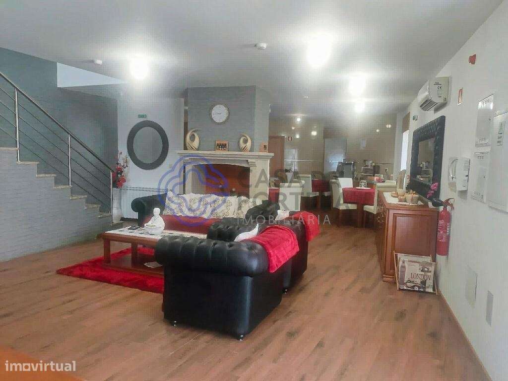 Casa de turismo com 5 quartos, todos com casa de banho privativa, send - Grande imagem: 3/30