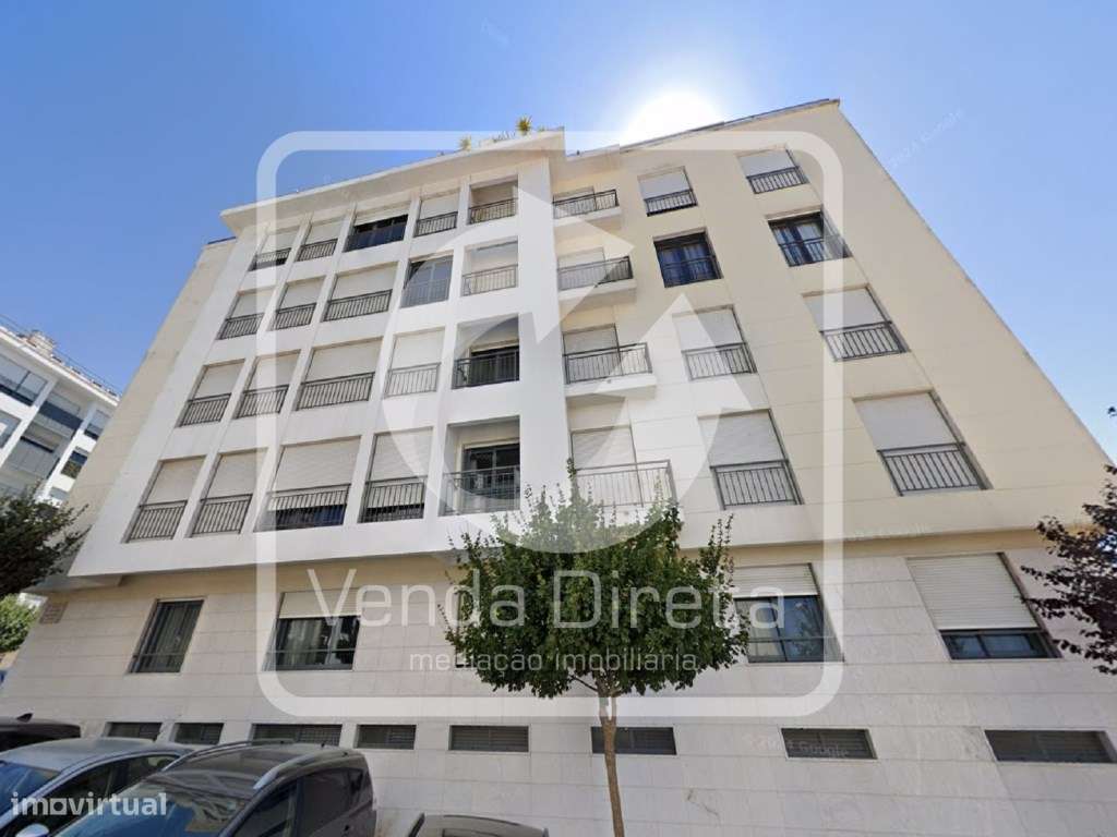 Apartamento T2 com 134 m² | Suíte | Garagem | Arrecadação | Águas L... - Grande imagem: 5/20