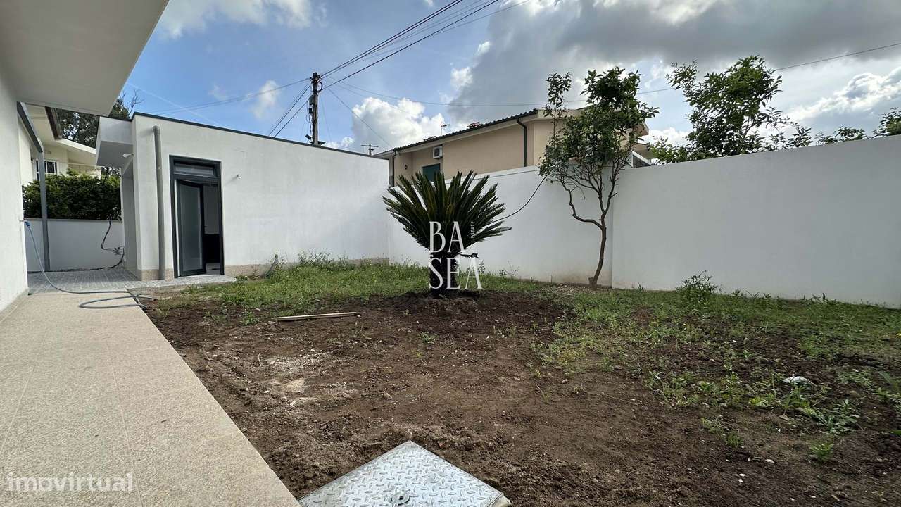 Moradia T4 Nova de Dois Andares em Palmeira Braga-33