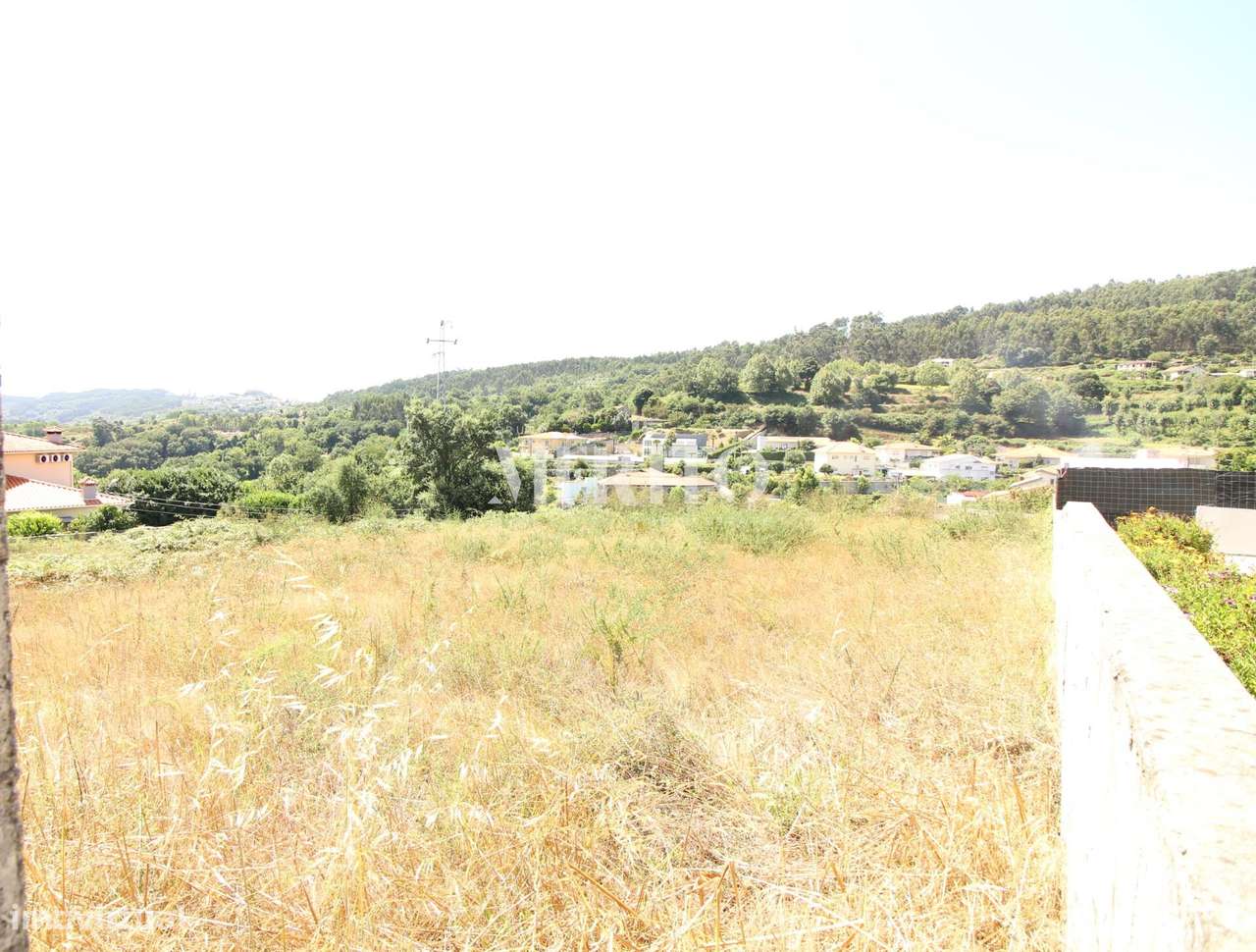 Lote de terreno com oitocentos m2 em Calvos, Guimarães - Grande imagem: 3/8