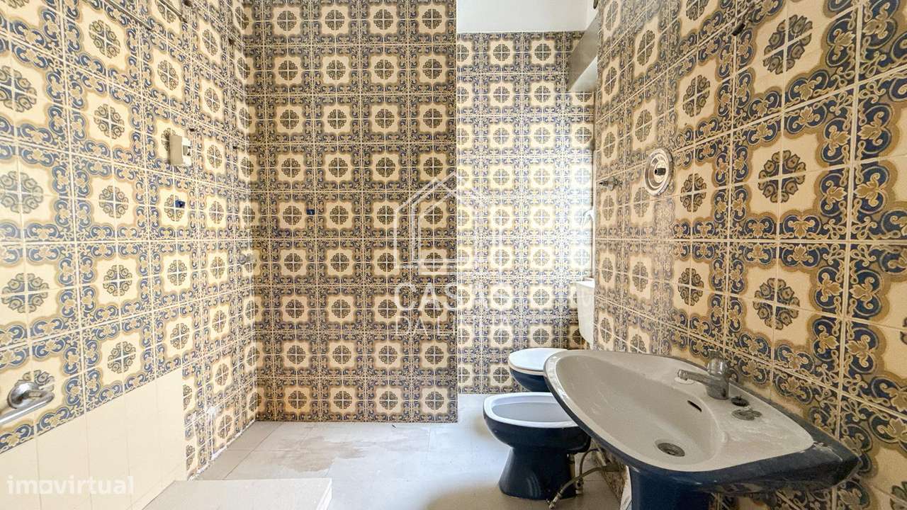 Apartamento T6 no Parque Eduardo VII - Lisboa-13