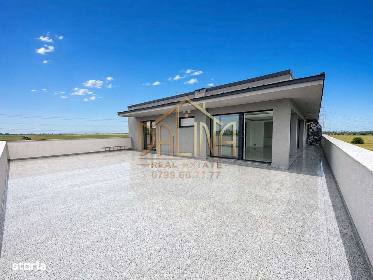 Vanzare Apartament - 4 Camere + TERASA 111mp-0