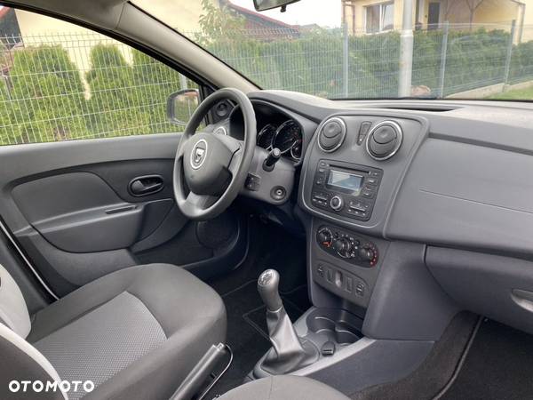 Dacia Sandero 1.2 16V 75 Essentiel - 12