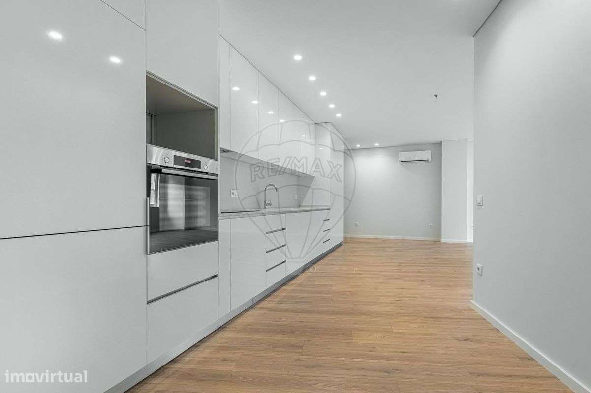 Apartamento T3 para arrendamento - Grande imagem: 2/16